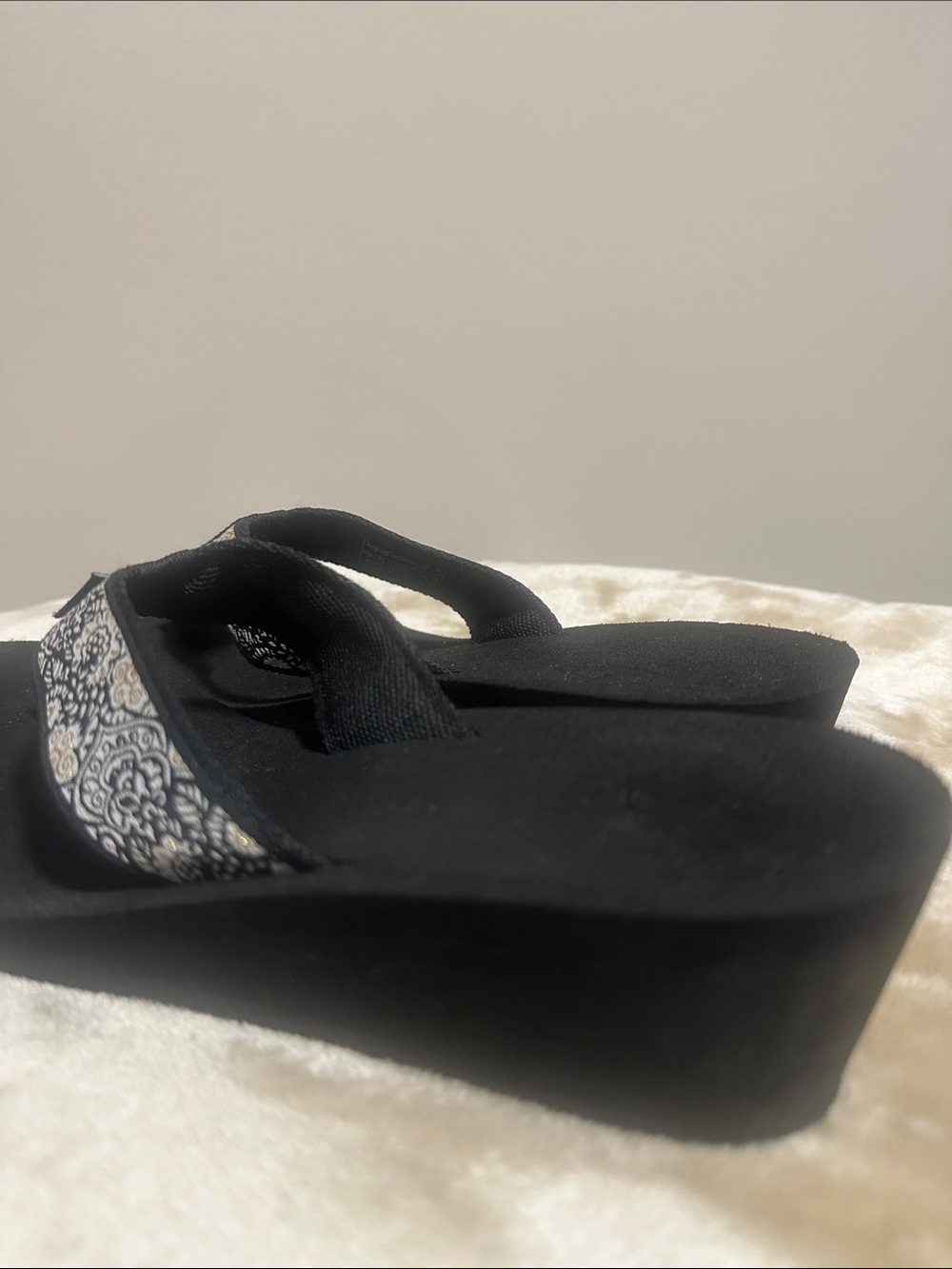 Teva Women's Black Flip Flop Sandals with White Patterned Straps - Picture 5 of 5